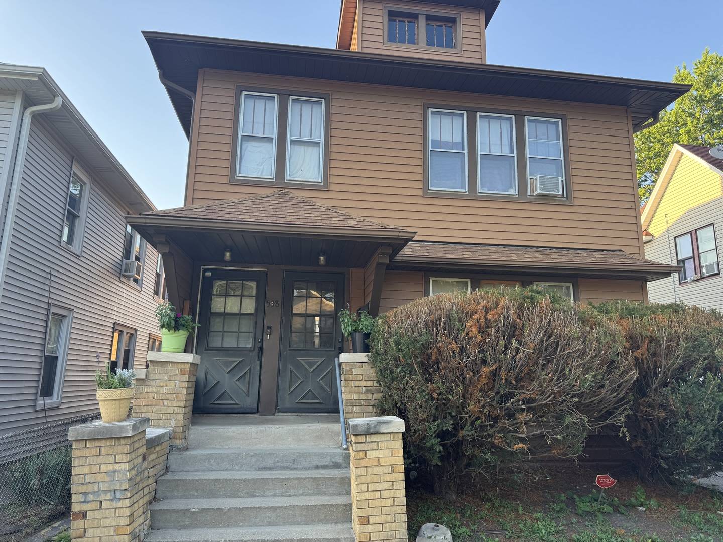 Waukegan, IL 60085,538 MAY ST