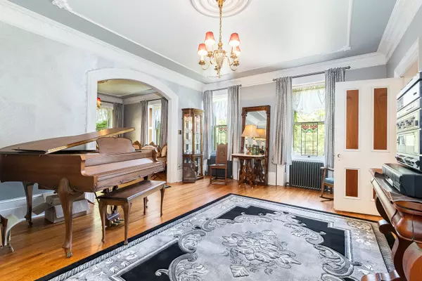 Lockport, IL 60441,1006 S Jefferson ST