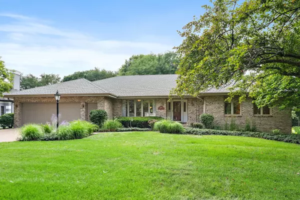 2847 Wedgewood DR, Dekalb, IL 60115