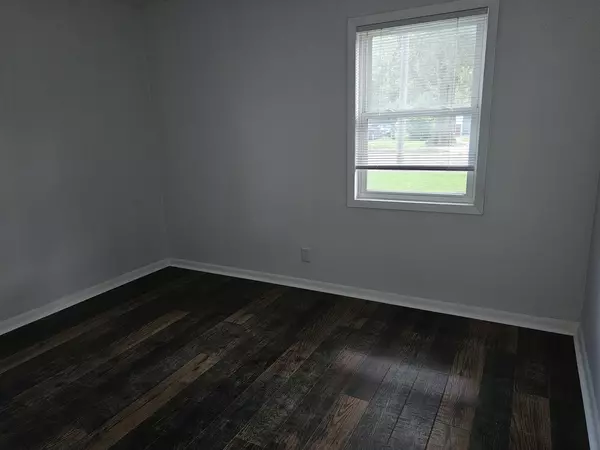 Rock Falls, IL 61071,608 10th AVE
