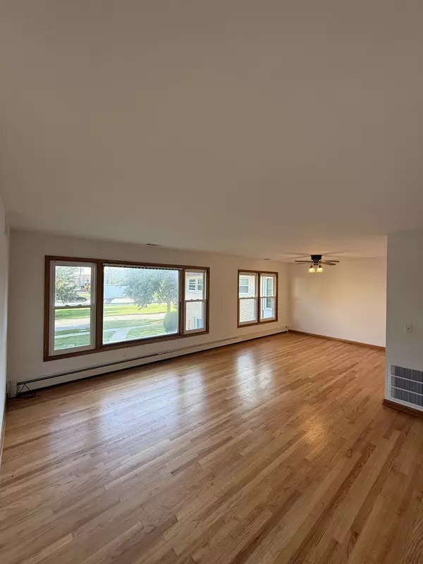 Arlington Heights, IL 60004,Address not disclosed