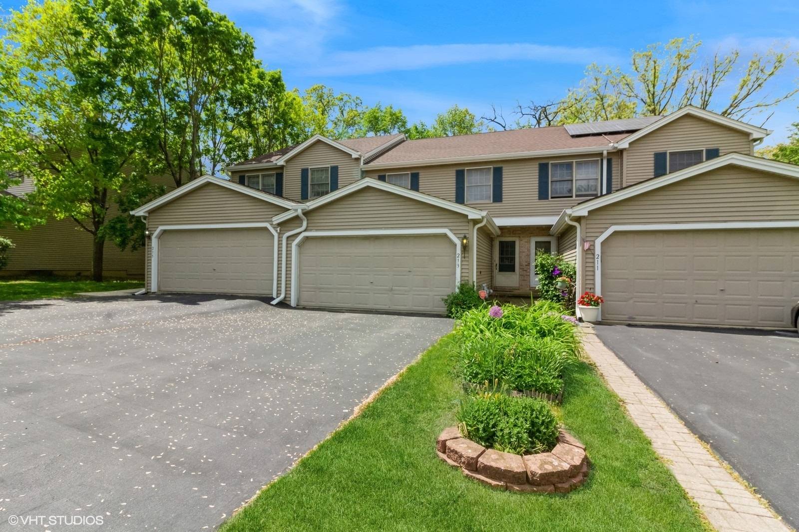 213 Pamela DR, Bolingbrook, IL 60440