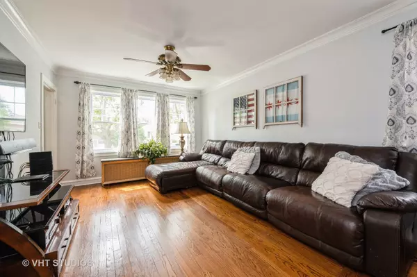 Chicago, IL 60638,5643 S Meade AVE