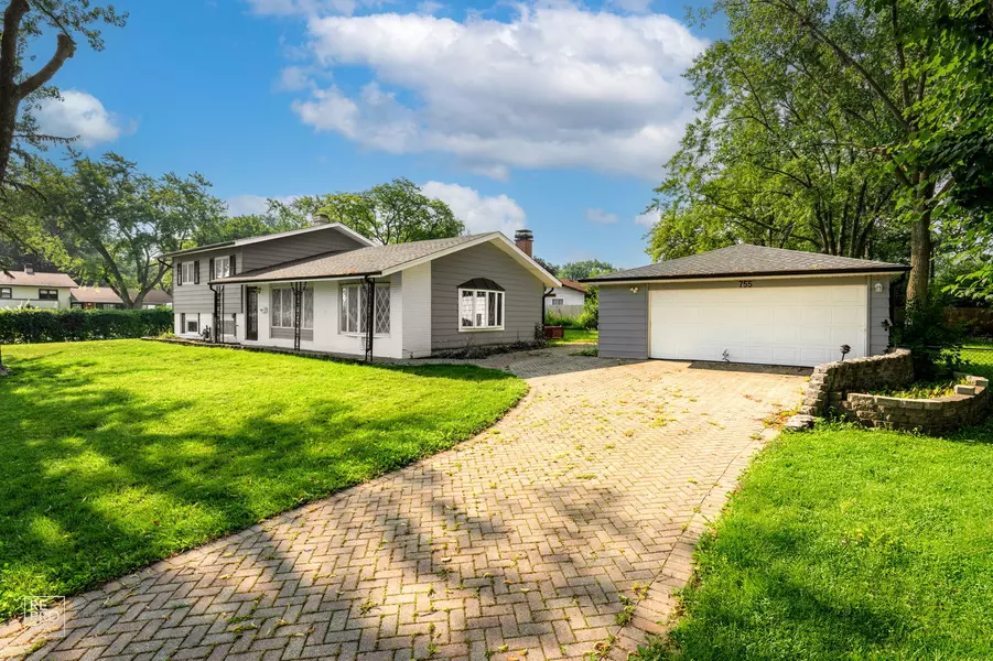 755 Flagstaff LN, Hoffman Estates, IL 60169