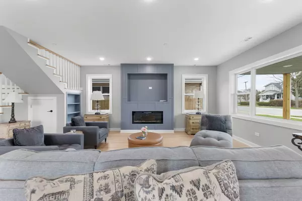 Brookfield, IL 60513,4113 Eberly AVE