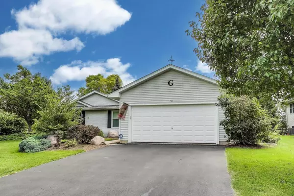 Mchenry, IL 60050,714 Whitmore TRL