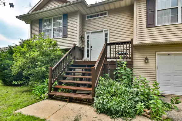 Poplar Grove, IL 61065,110 Liverpool DR SE