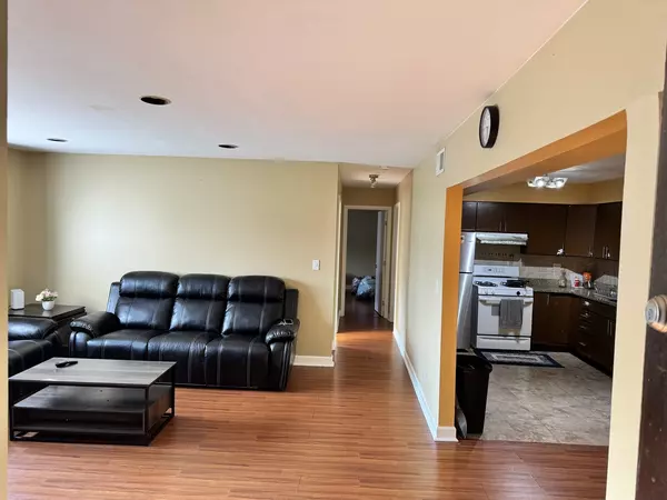 Schaumburg, IL 60193,614 Tralee CT #2C