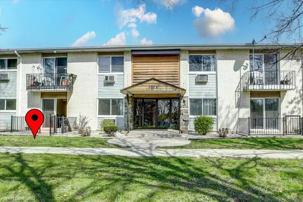 9205 Potter RD #1C, Des Plaines, IL 60016