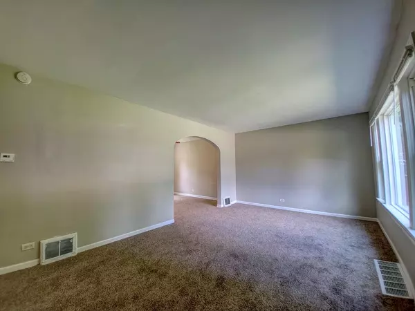 Hazel Crest, IL 60429,1913 170th ST