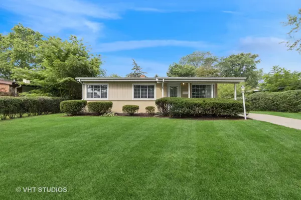 3919 Wren LN, Rolling Meadows, IL 60008