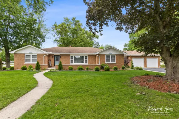 528 W Washington ST, Momence, IL 60954