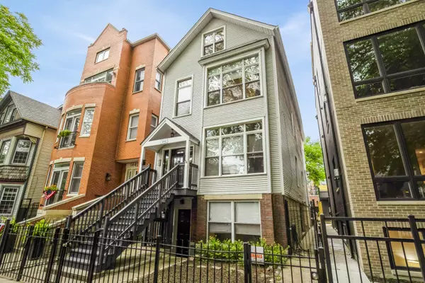 1440 W School ST #A, Chicago, IL 60657