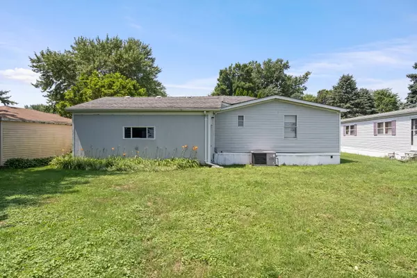 Sandwich, IL 60548,25 Cedar LN