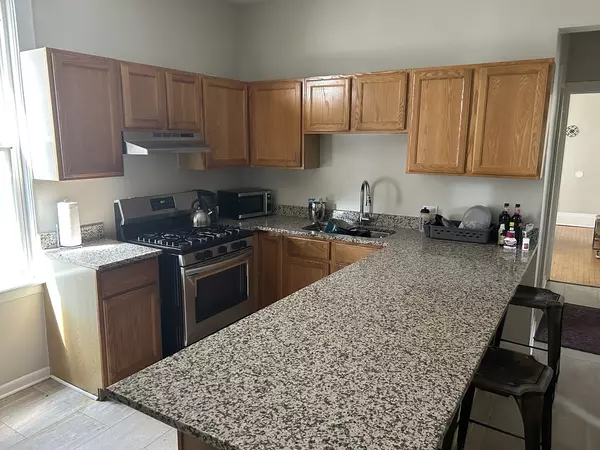 Chicago, IL 60647,2419 N TALMAN AVE #2