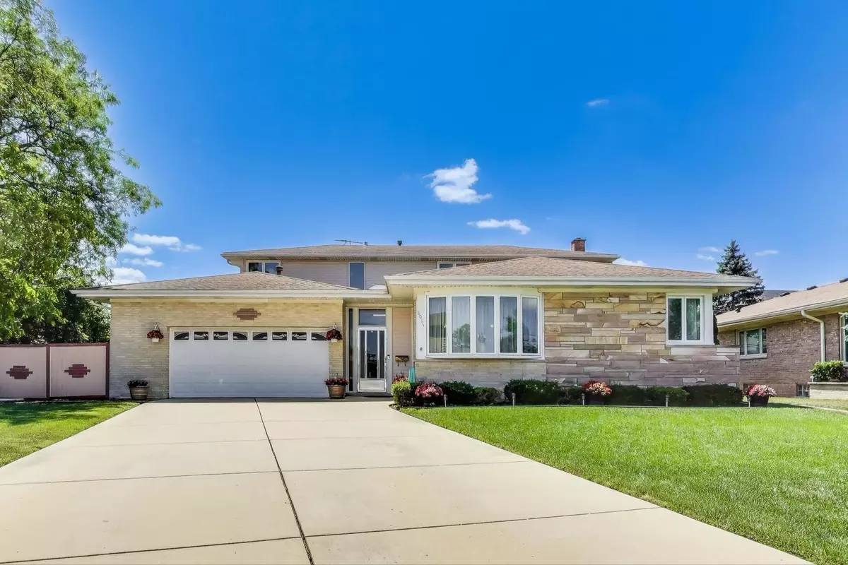 Norwood Park Township, IL 60656,8021 W Rascher AVE