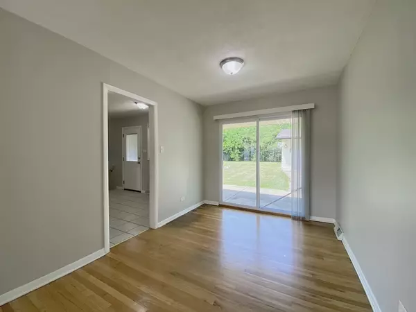 Chicago Heights, IL 60411,634 Lexington DR