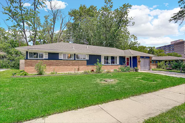 Park Forest, IL 60466,74 Winslow ST