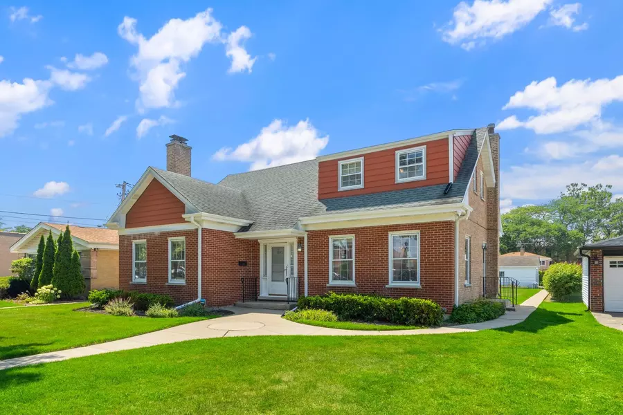 8822 Central Park AVE, Evanston, IL 60203