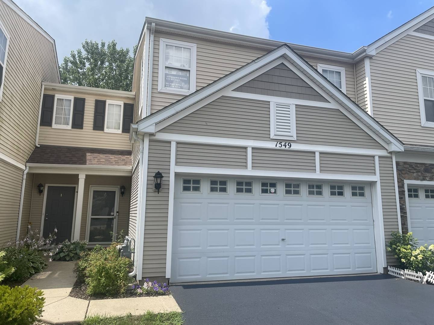1549 Glacier TRL #1549, Carpentersville, IL 60110