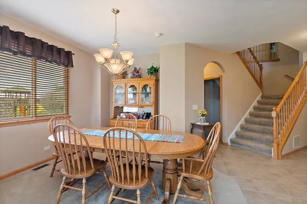 Elgin, IL 60124,244 Prescott AVE