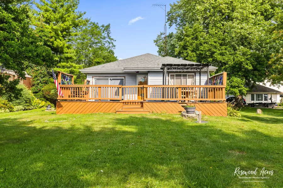 1784 S Sandbar RD, Kankakee, IL 60901