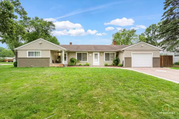 3731 Wren LN, Rolling Meadows, IL 60008