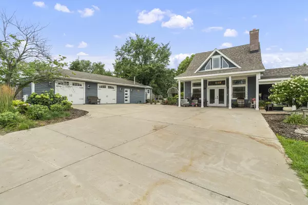 Channahon, IL 60410,25726 S BLACKBERRY LN