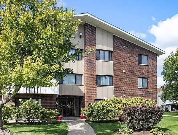 1000 BAYSIDE DR #114, Palatine, IL 60074