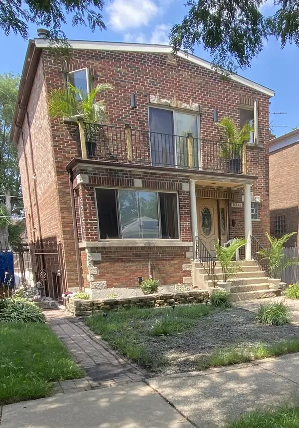 8216 S Talman AVE, Chicago, IL 60652