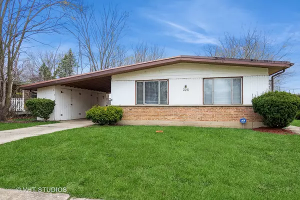 226 Shabbona DR, Park Forest, IL 60466