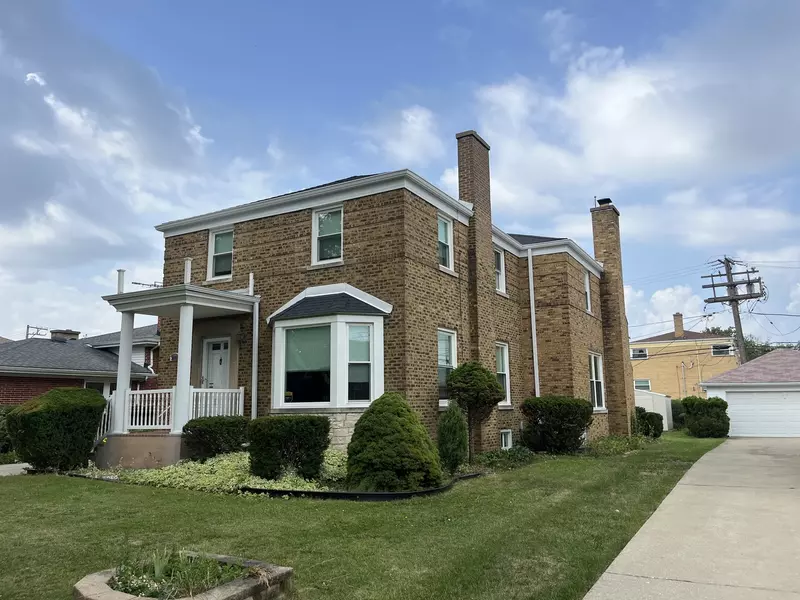 2222 S 15th AVE, North Riverside, IL 60546