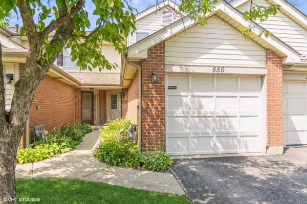550 E Windgate CT, Arlington Heights, IL 60005