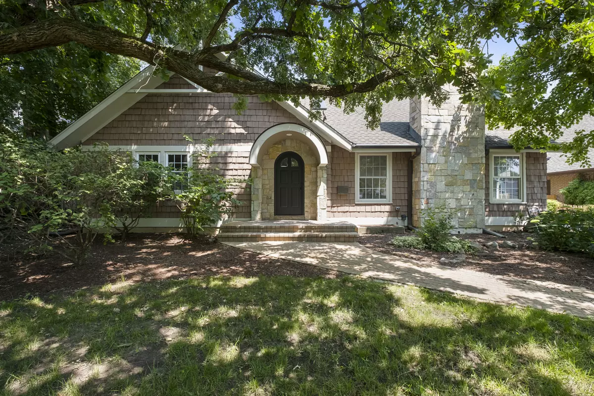 Deerfield, IL 60015,1410 Berkley CT