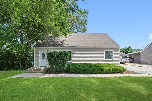 9417 S 78th AVE, Hickory Hills, IL 60457
