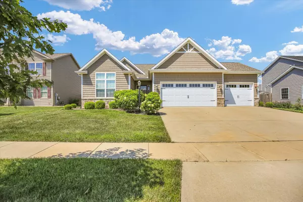 407 Potomac AVE, Savoy, IL 61874
