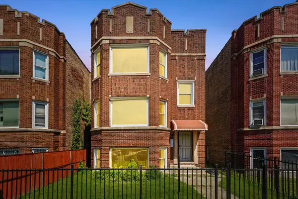 Chicago, IL 60617,7959 S Essex AVE