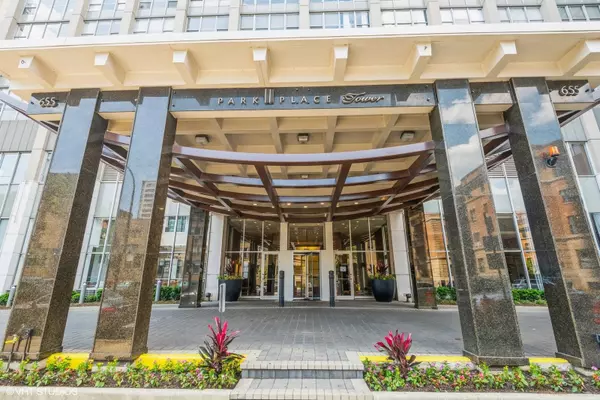 655 W IRVING PARK RD #1911, Chicago, IL 60613
