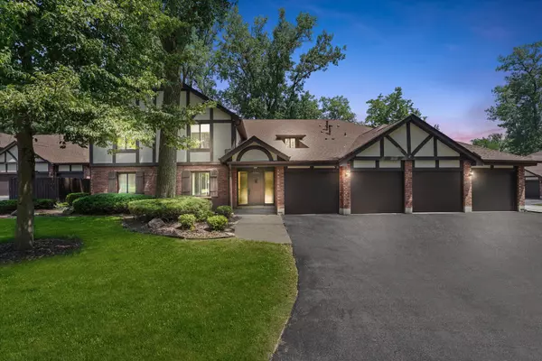 Palos Hills, IL 60465,11241 S Cherry CT #56B