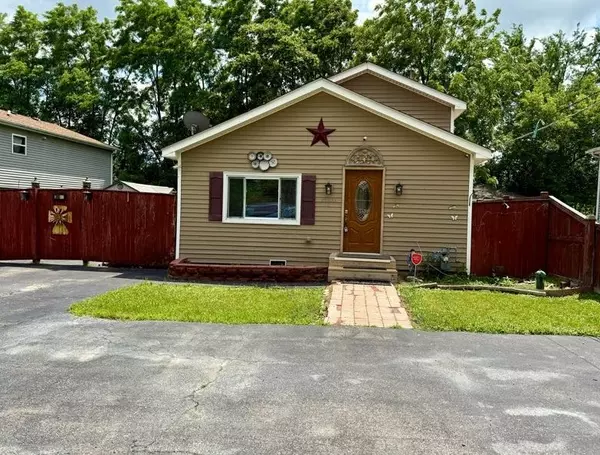 24633 W Passavant AVE, Round Lake, IL 60073