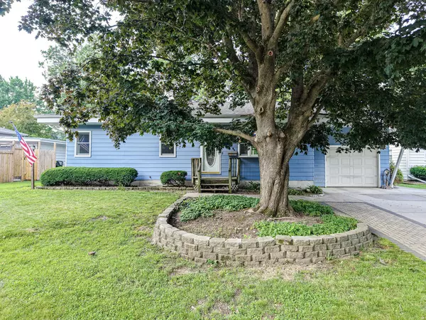 Genoa, IL 60135,416 Holly CT