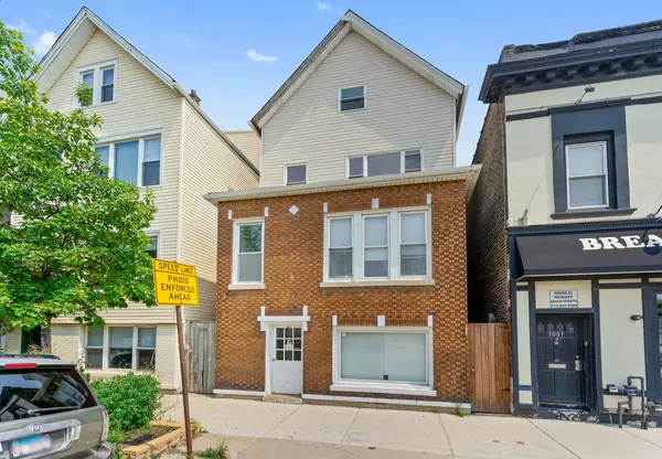 3003 N Ashland AVE, Chicago, IL 60657