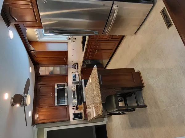 Rockford, IL 61107,2136 CHURCHVIEW DR #6