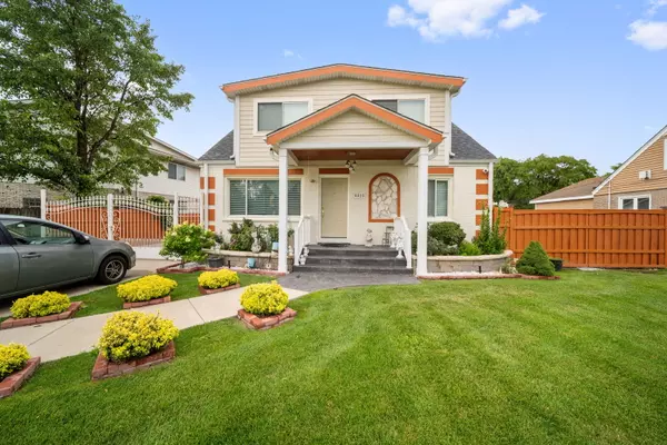 6825 Garden LN, Bridgeview, IL 60455