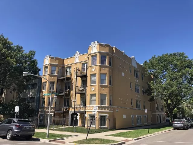 2707 W Glenlake AVE #3E, Chicago, IL 60659