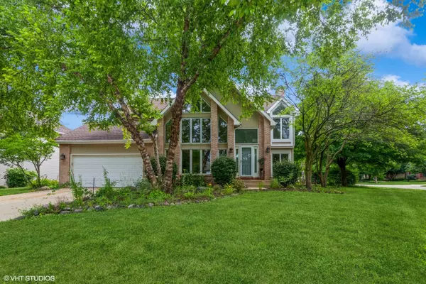 954 Black Walnut DR, Sugar Grove, IL 60554