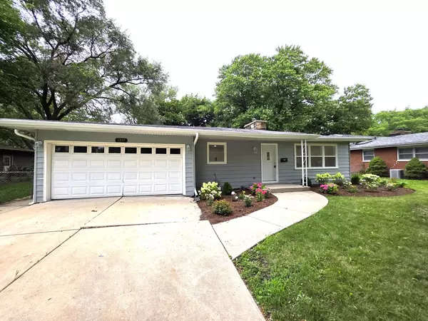 Montgomery, IL 60538,1337 Royal DR