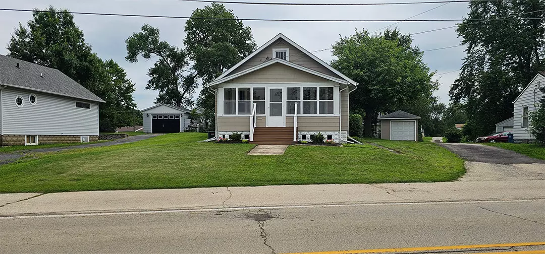 1618 W 4th ST W, Dixon, IL 61021