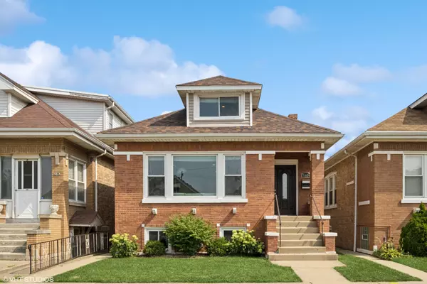 5814 W Addison ST, Chicago, IL 60634