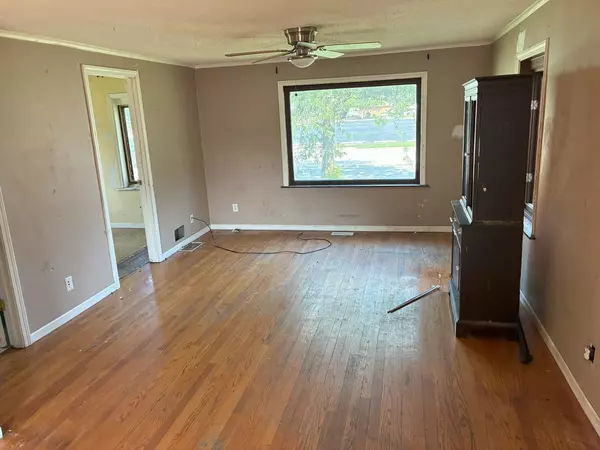 Worth, IL 60482,10800 S Ridgeland AVE
